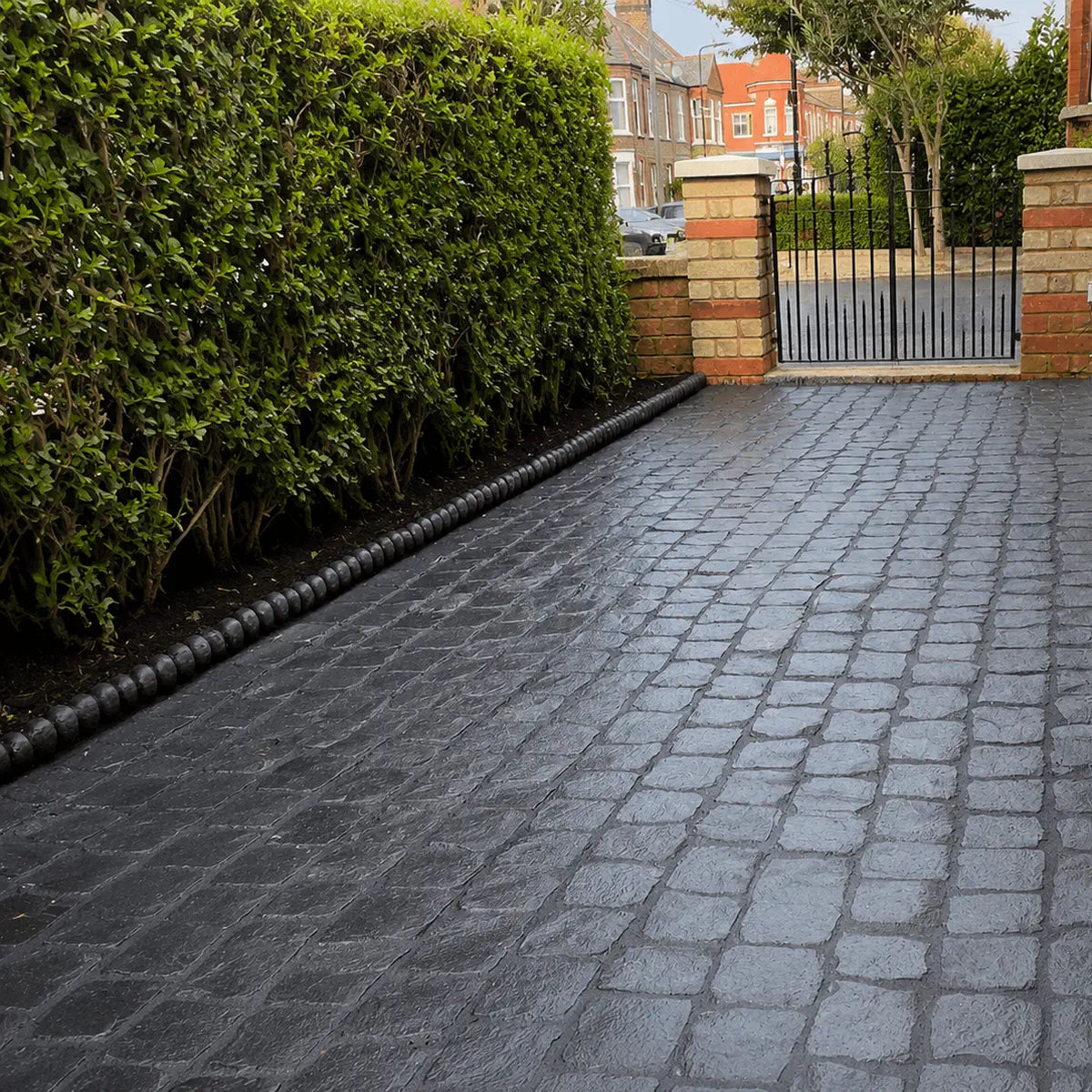 Black Basalt Setts Cobbles 100 x 100 x 50 | Paving Slabs UK